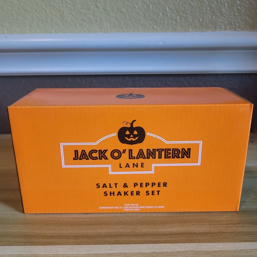 Jack o Lantern Lane adorable brand